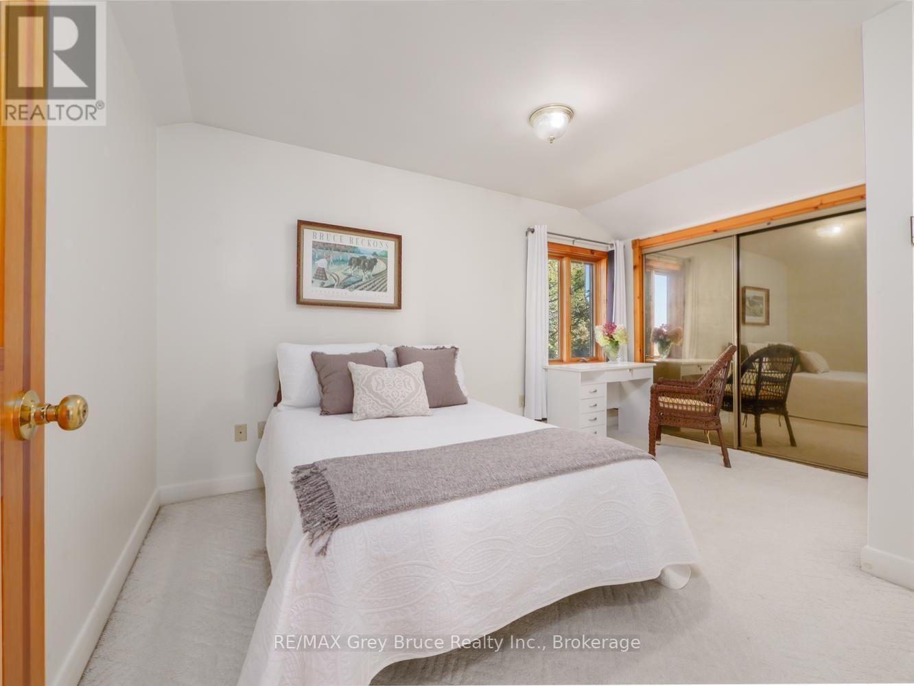 150 Shoreline Avenue, South Bruce Peninsula, Ontario  N0H 2T0 - Photo 22 - X13861652