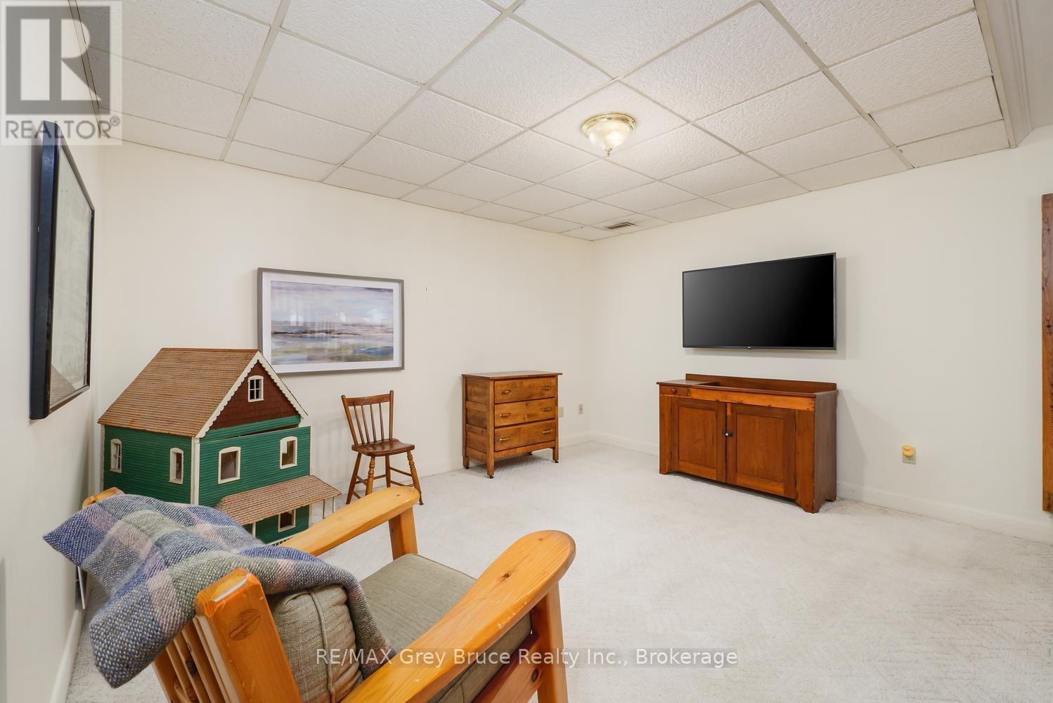 150 Shoreline Avenue, South Bruce Peninsula, Ontario  N0H 2T0 - Photo 30 - X13861652