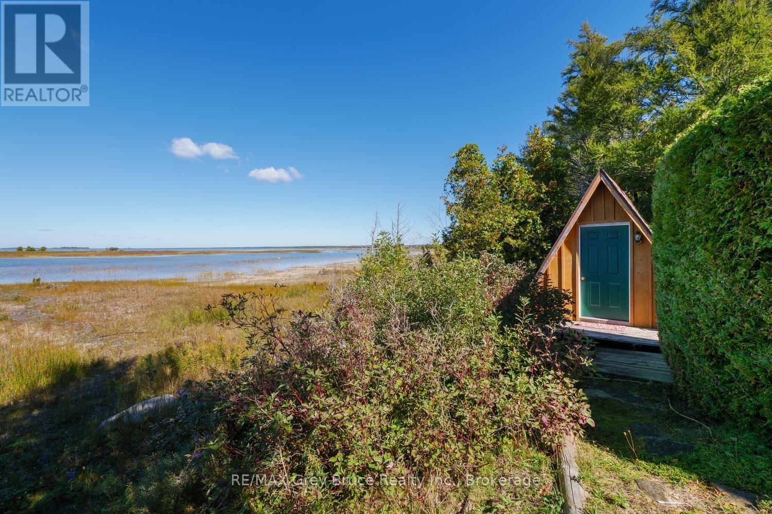 150 Shoreline Avenue, South Bruce Peninsula, Ontario  N0H 2T0 - Photo 37 - X13861652