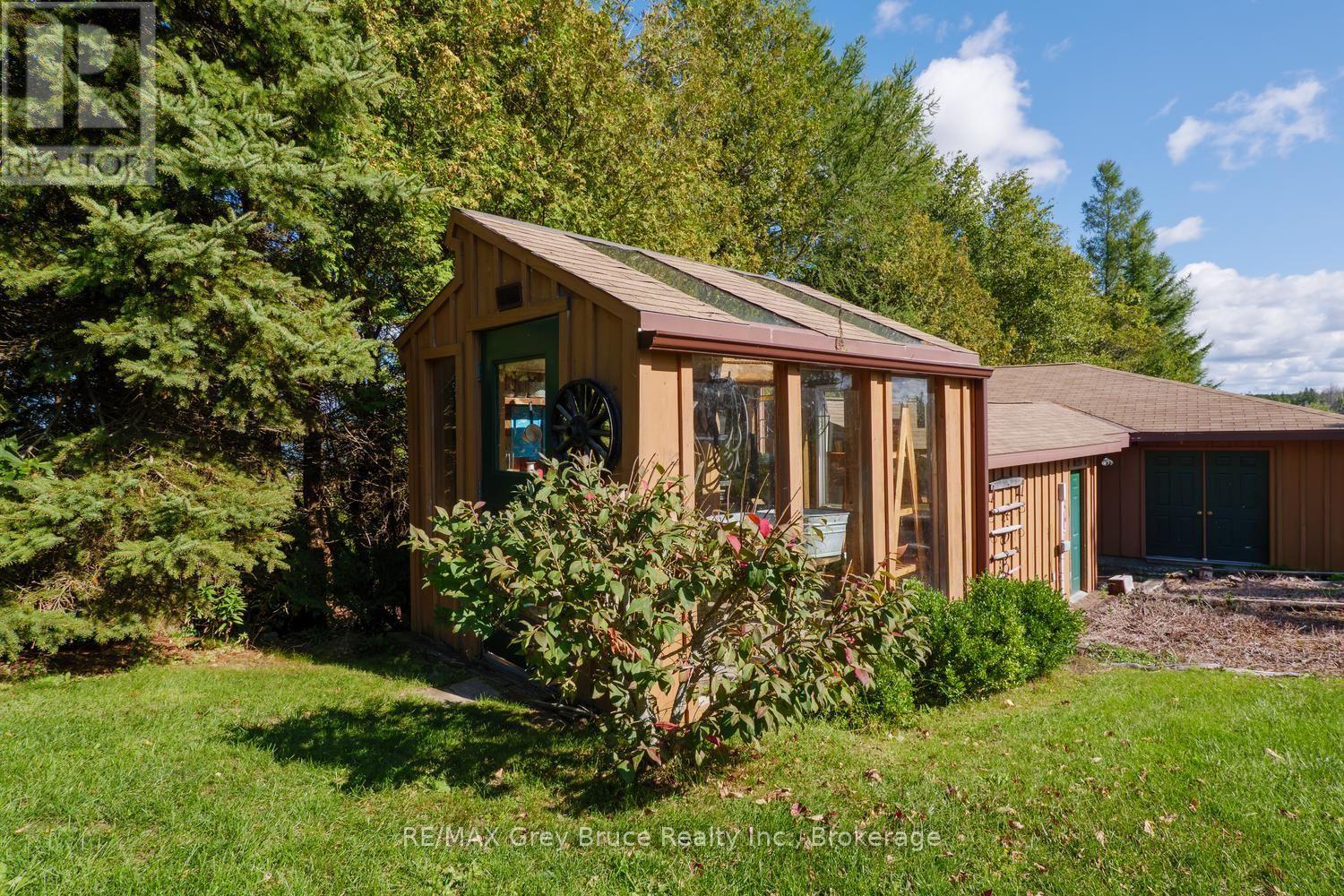 150 Shoreline Avenue, South Bruce Peninsula, Ontario  N0H 2T0 - Photo 44 - X13861652