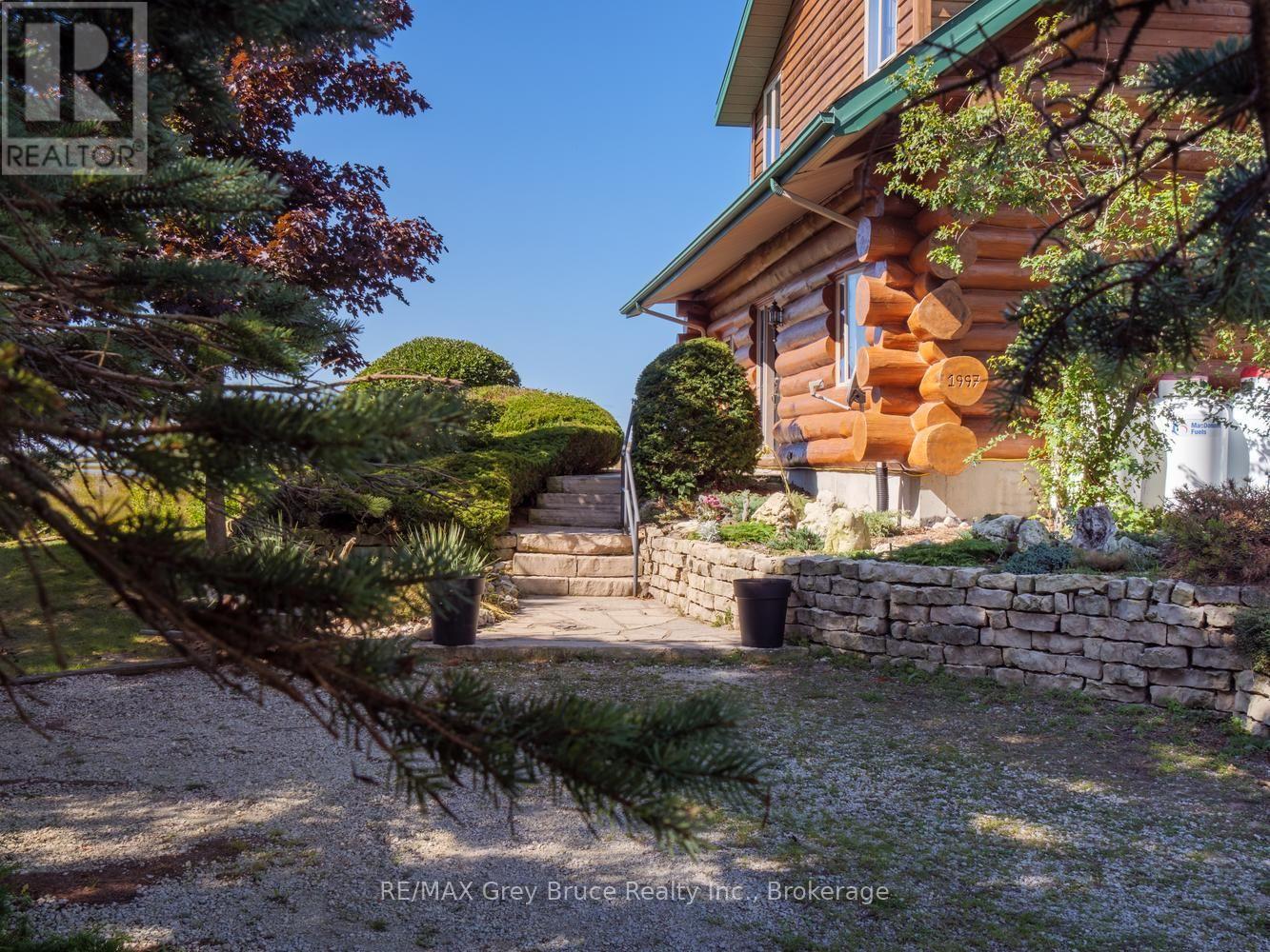 150 Shoreline Avenue, South Bruce Peninsula, Ontario  N0H 2T0 - Photo 6 - X13861652