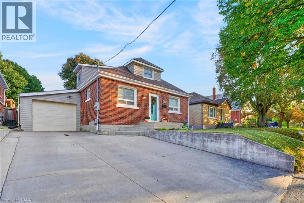 67 Arnold Street, Kitchener, Ontario  N2H 6C9 - Photo 2 - 40863954