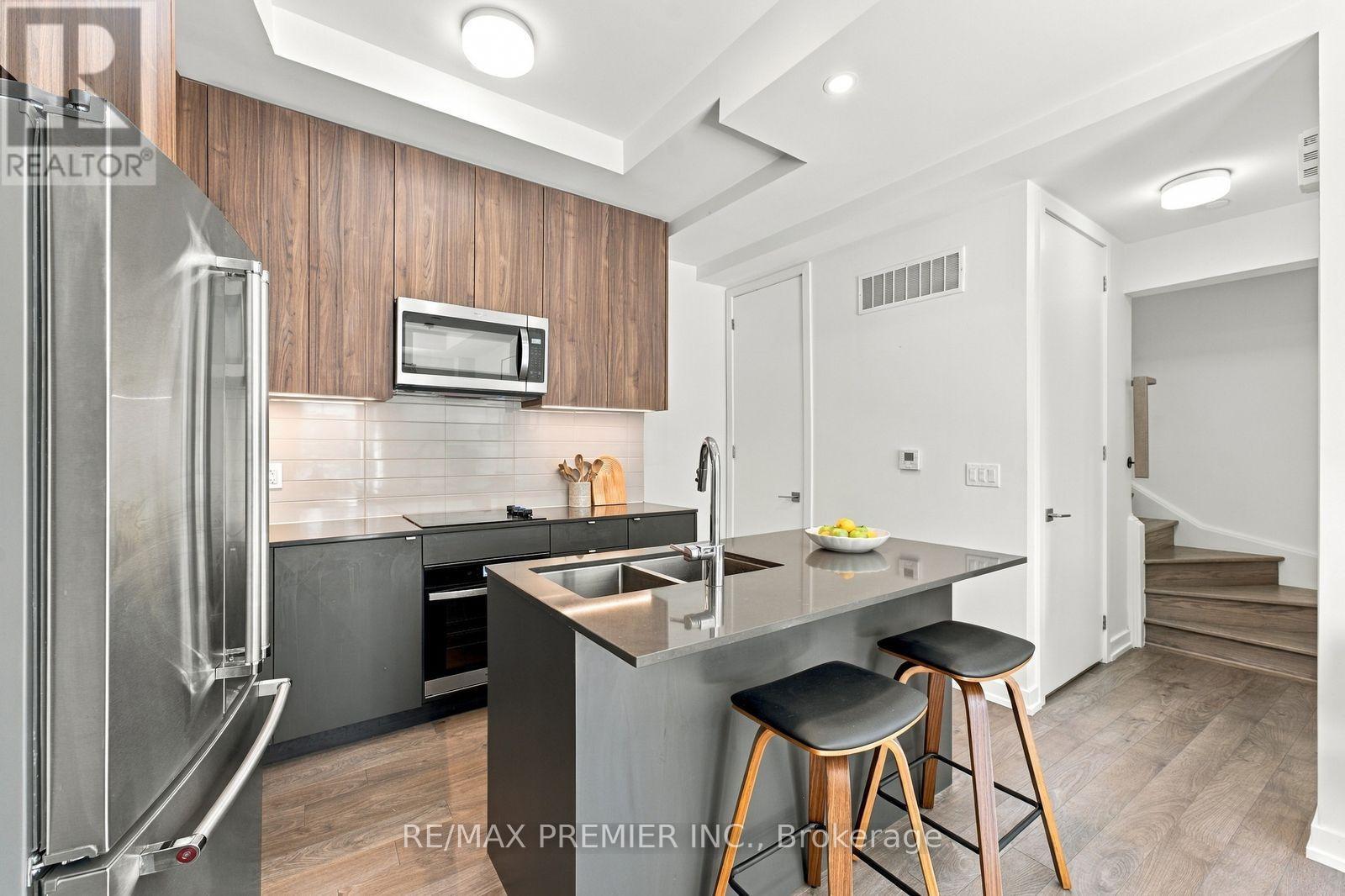 102 - 8 Walder Lane, Richmond Hill, Ontario  L4S 0P7 - Photo 6 - N13861586