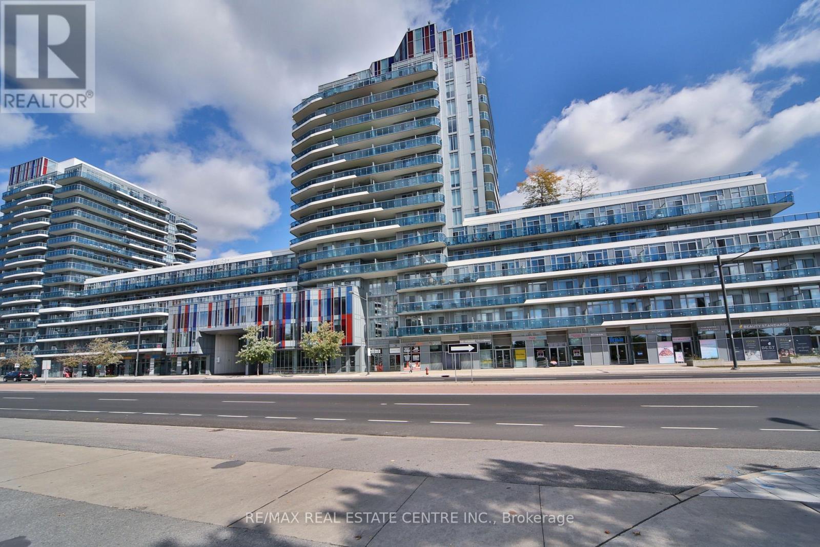 315 - 9471 Yonge Street, Richmond Hill, Ontario  L4C 1V4 - Photo 1 - N13861612