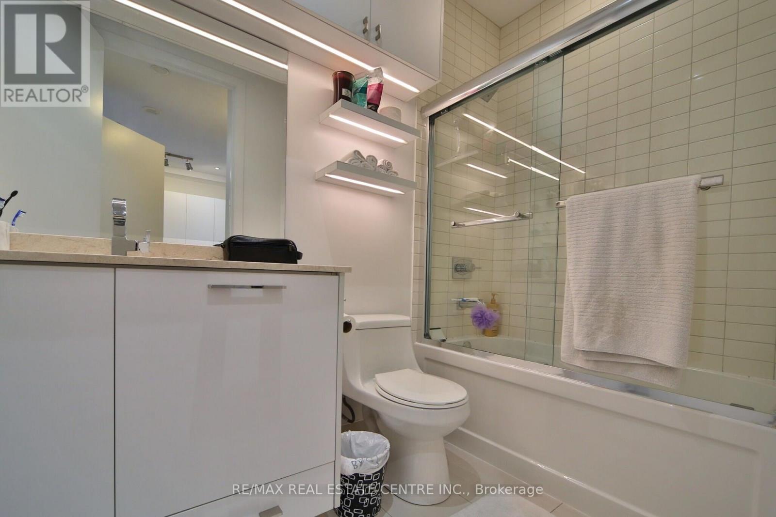315 - 9471 Yonge Street, Richmond Hill, Ontario  L4C 1V4 - Photo 17 - N13861612