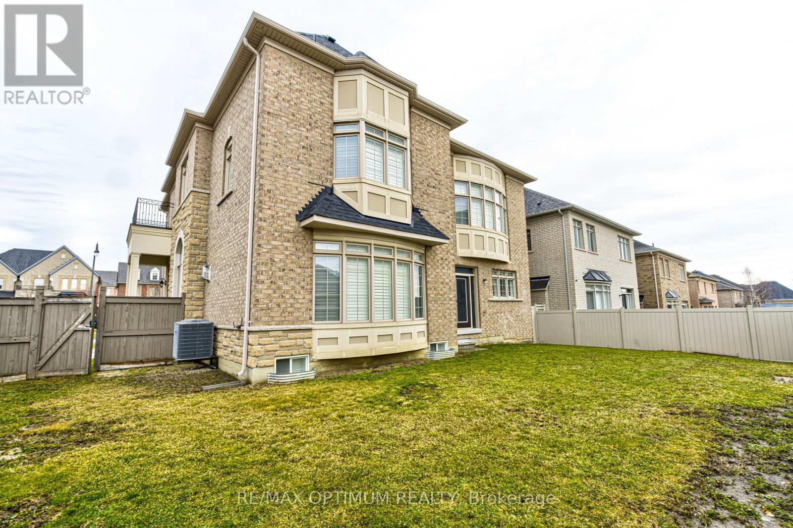 80 Royal West Drive, Brampton, Ontario  L6X 1A2 - Photo 49 - W13861436