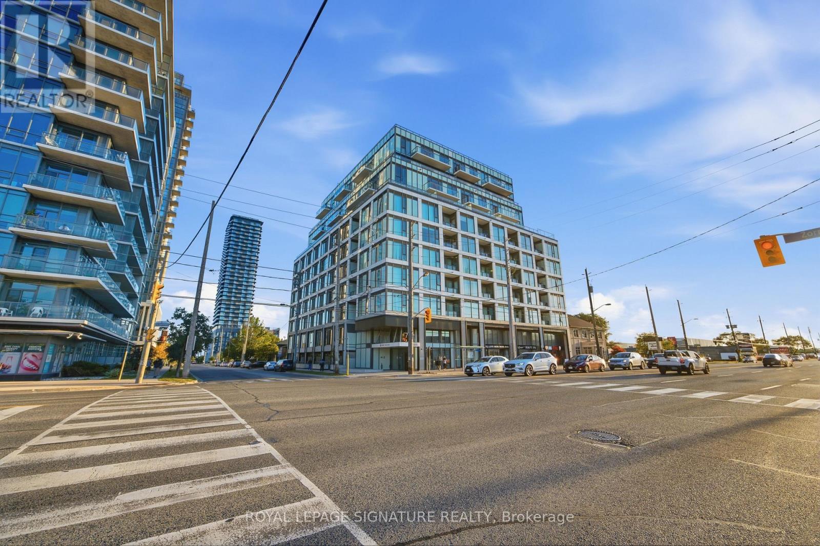 406 - 1195 THE QUEENSWAY, Toronto, Ontario