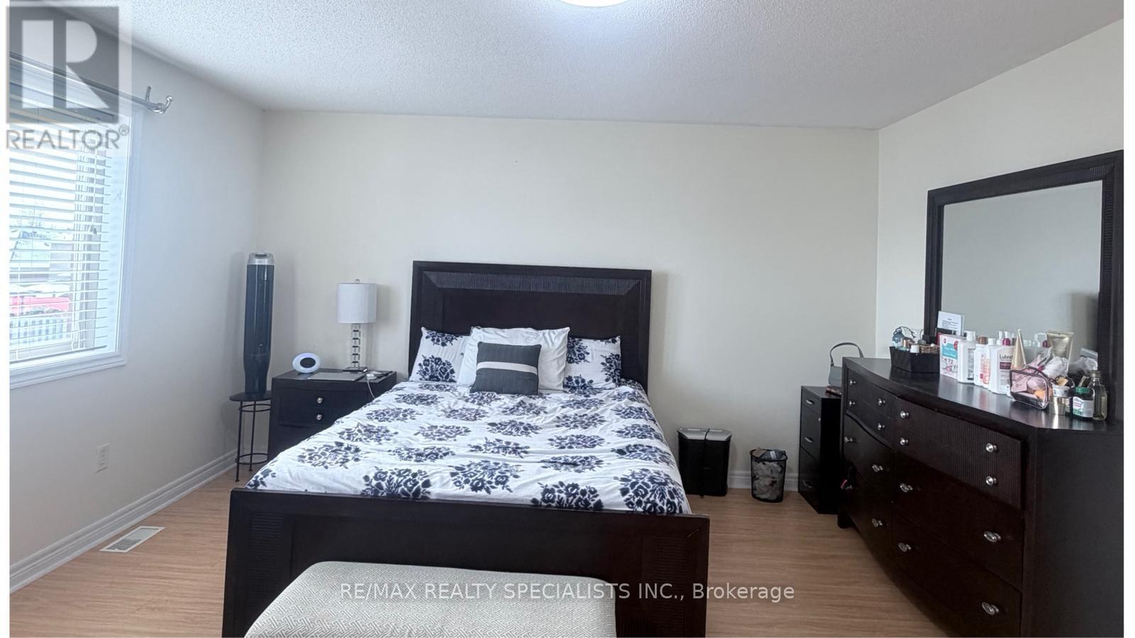 14 Viceroy Crescent, Brampton, Ontario  L7A 1V6 - Photo 8 - W13861470