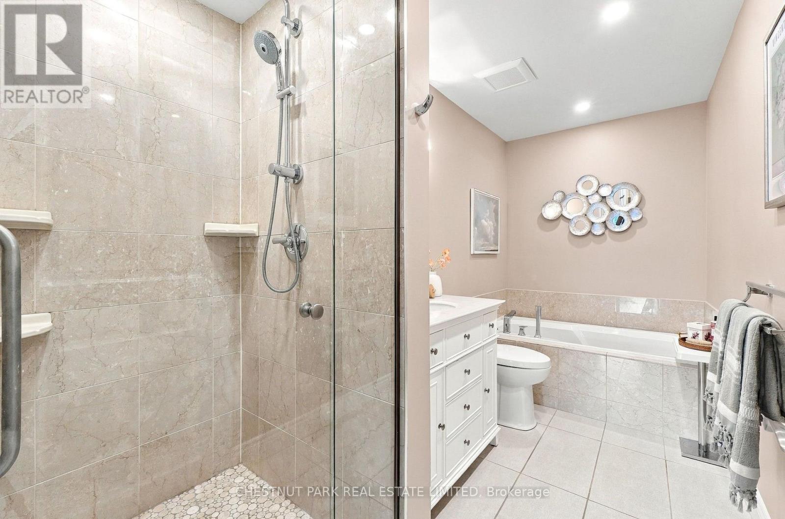 305 - 2855 Bloor Street W, Toronto, Ontario  M8X 3A1 - Photo 19 - W13861522