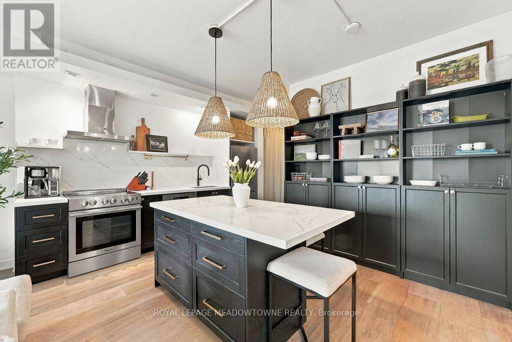 1321 - 165 Legion Road N, Toronto, Ontario  M8Y 0B3 - Photo 4 - W13861530