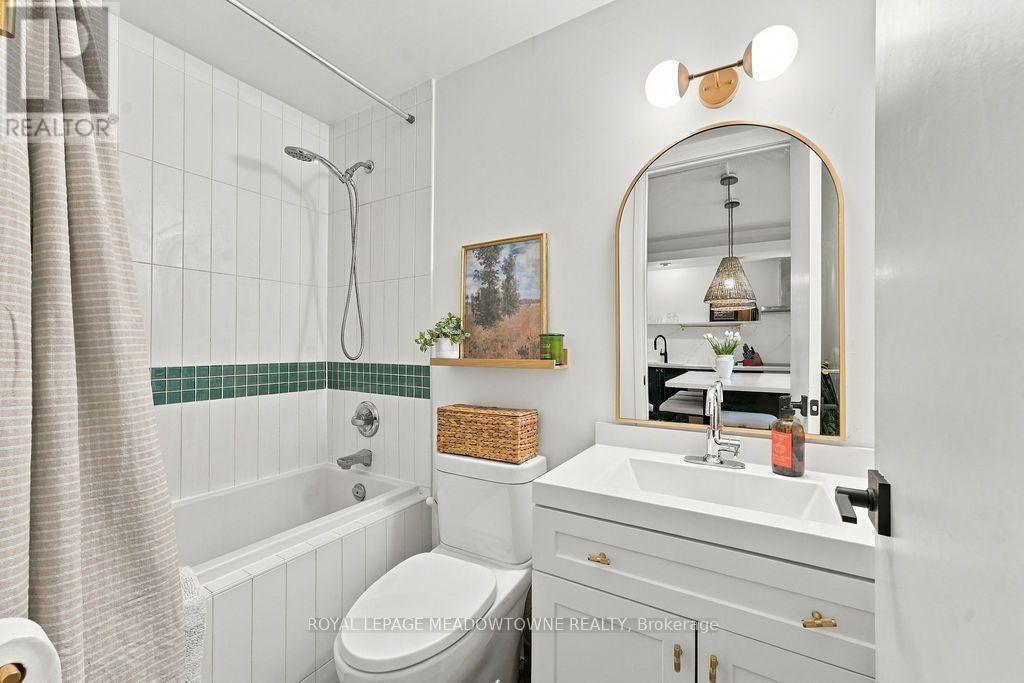 1321 - 165 Legion Road N, Toronto, Ontario  M8Y 0B3 - Photo 6 - W13861530