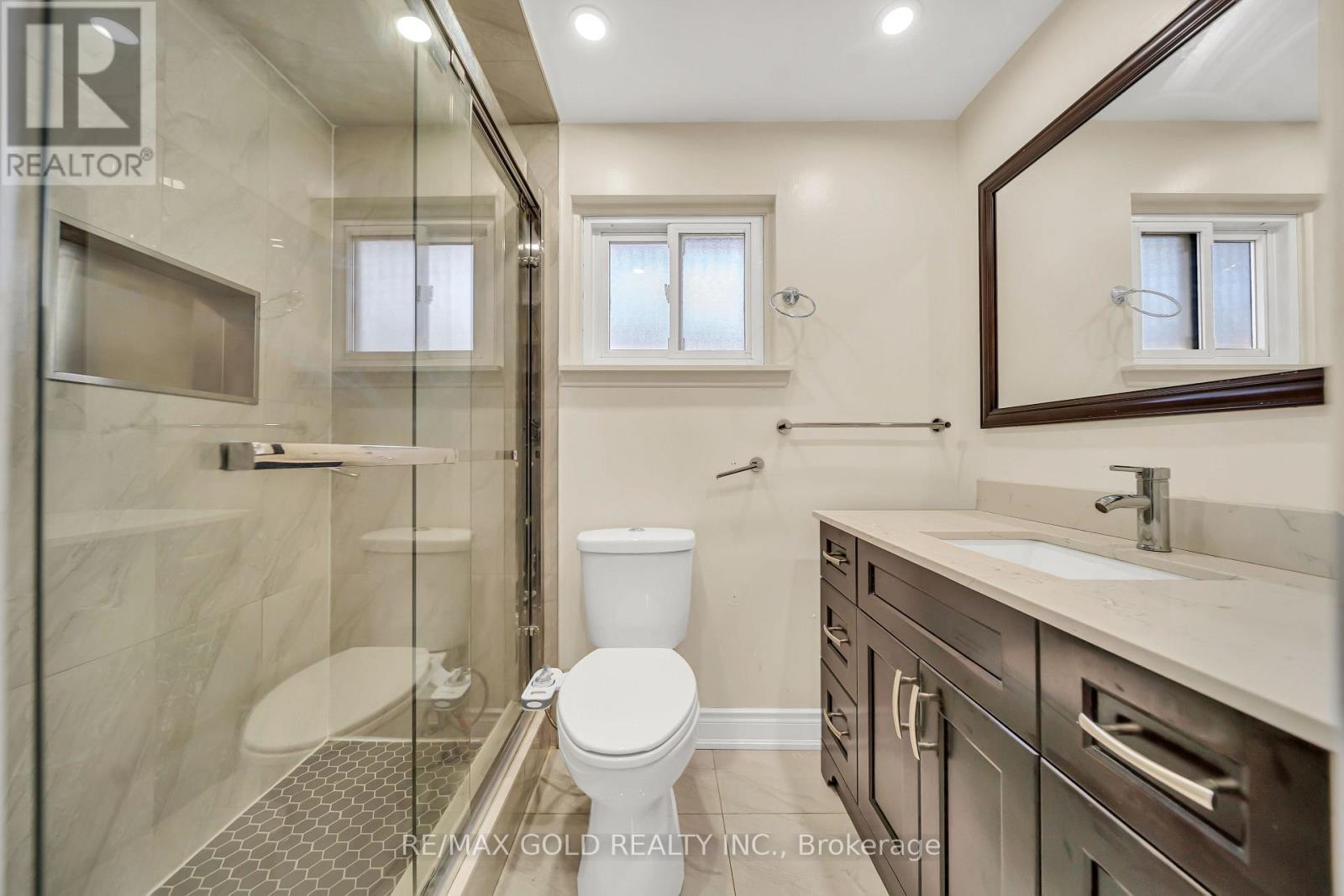 Main - 70 Glenmore Crescent, Brampton, Ontario  L6S 1H8 - Photo 28 - W13861538