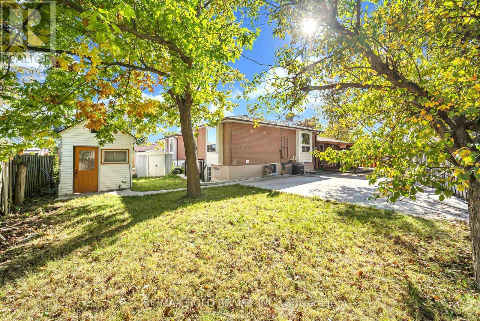 Main - 70 Glenmore Crescent, Brampton, Ontario  L6S 1H8 - Photo 34 - W13861538