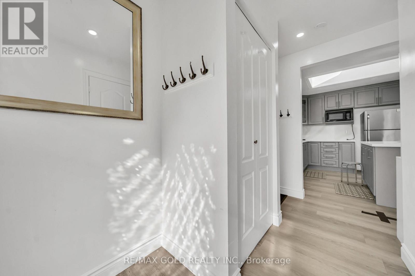Main - 70 Glenmore Crescent, Brampton, Ontario  L6S 1H8 - Photo 6 - W13861538