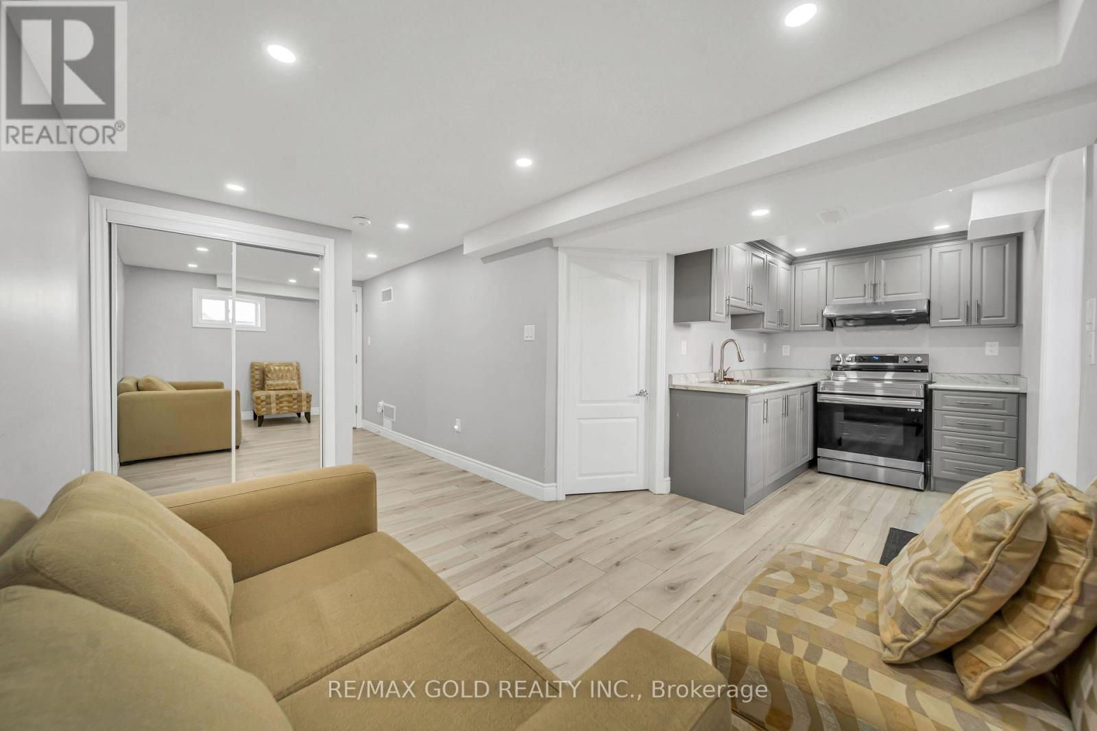 Basement - 70 Glenmore Crescent, Brampton, Ontario  L6S 1H8 - Photo 5 - W13861550