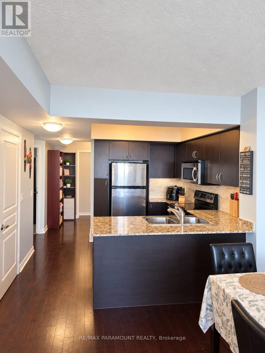 2501 - 2230 Lake Shore Boulevard W, Toronto, Ontario  M8V 0B2 - Photo 3 - W13861560