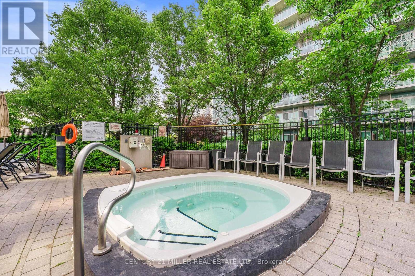 1503 - 155 Legion Road N, Toronto, Ontario  M8Y 0A7 - Photo 19 - W13861706