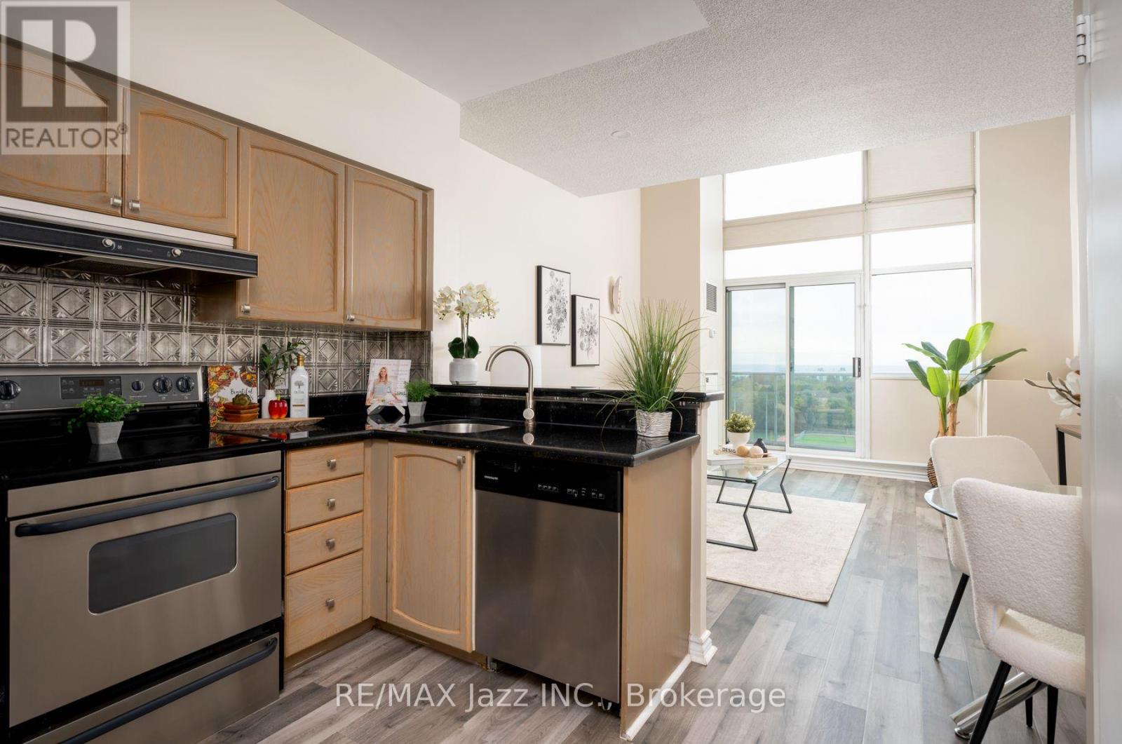 609 - 200 Manitoba Street, Toronto, Ontario M8Y 3Y9 - Photo 4 - W13861666