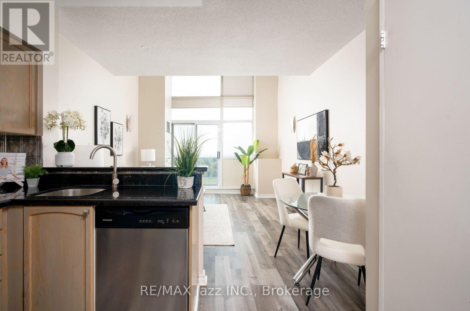609 - 200 Manitoba Street, Toronto, Ontario M8Y 3Y9 - Photo 5 - W13861666