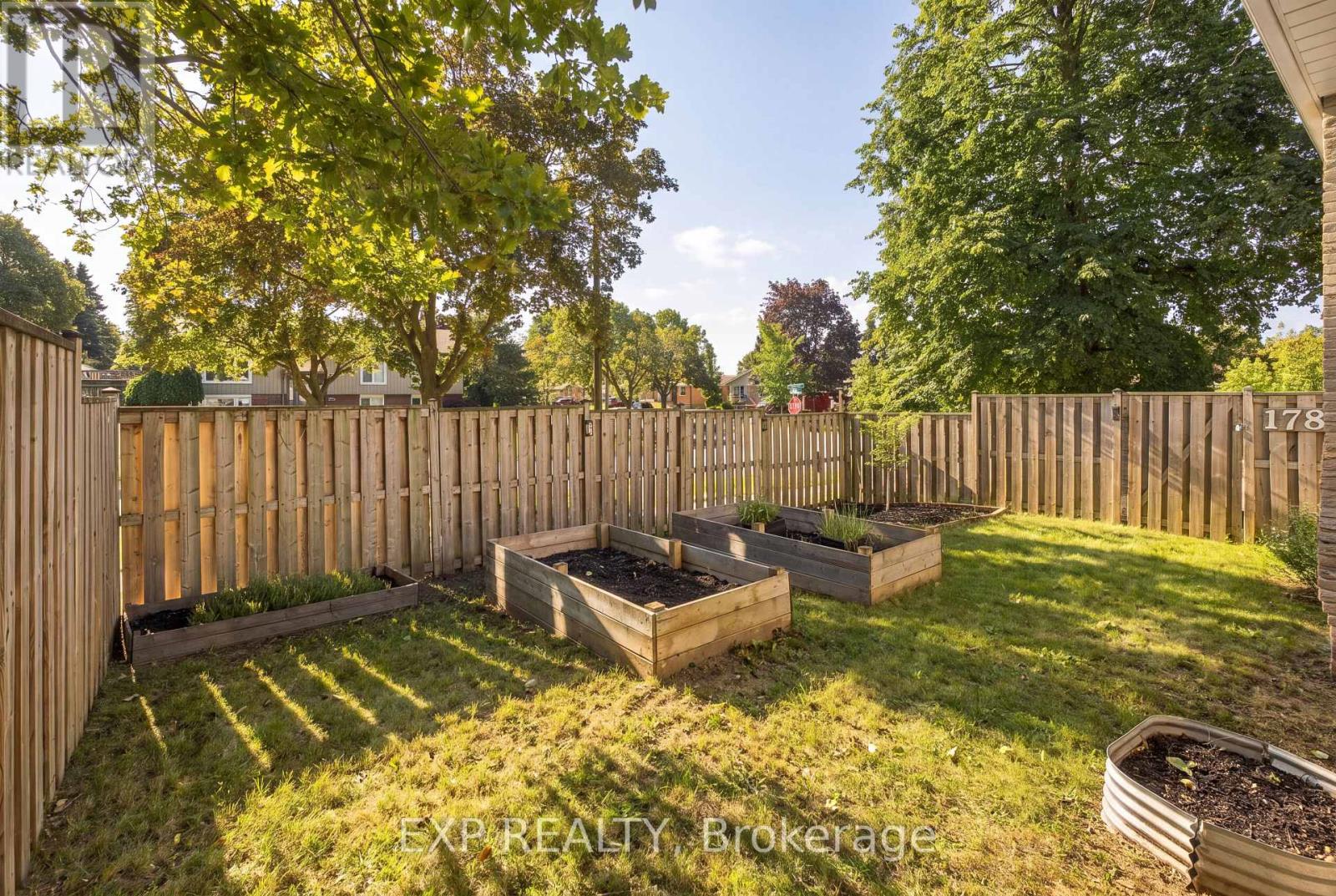 178 Laurentian Drive, Waterloo, Ontario  N2E 1Y3 - Photo 38 - X13861512