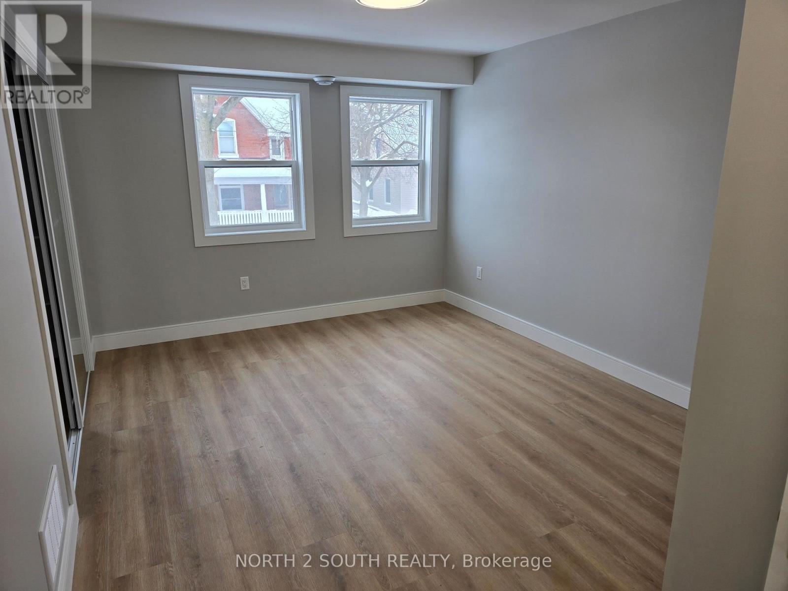 1 - 241 Darling Street, Brantford, Ontario  N3S 3X3 - Photo 4 - X13861690