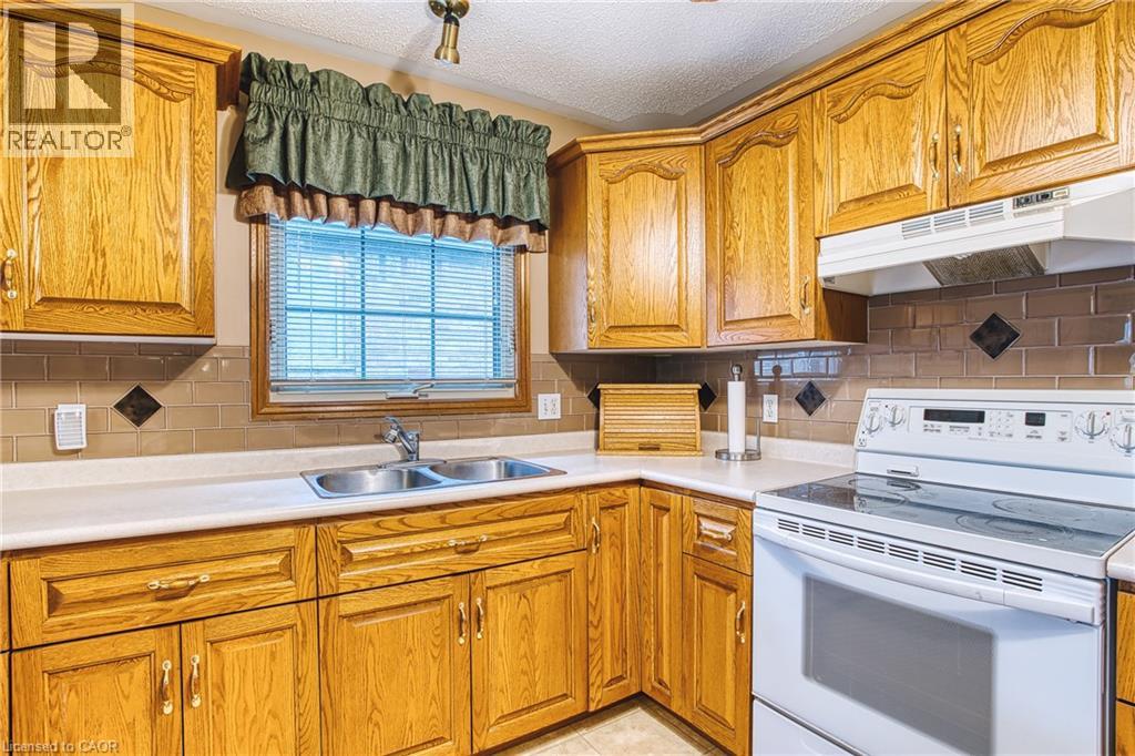 755 Wallace Avenue S, Listowel, Ontario  N4W 1Y7 - Photo 19 - 40868726