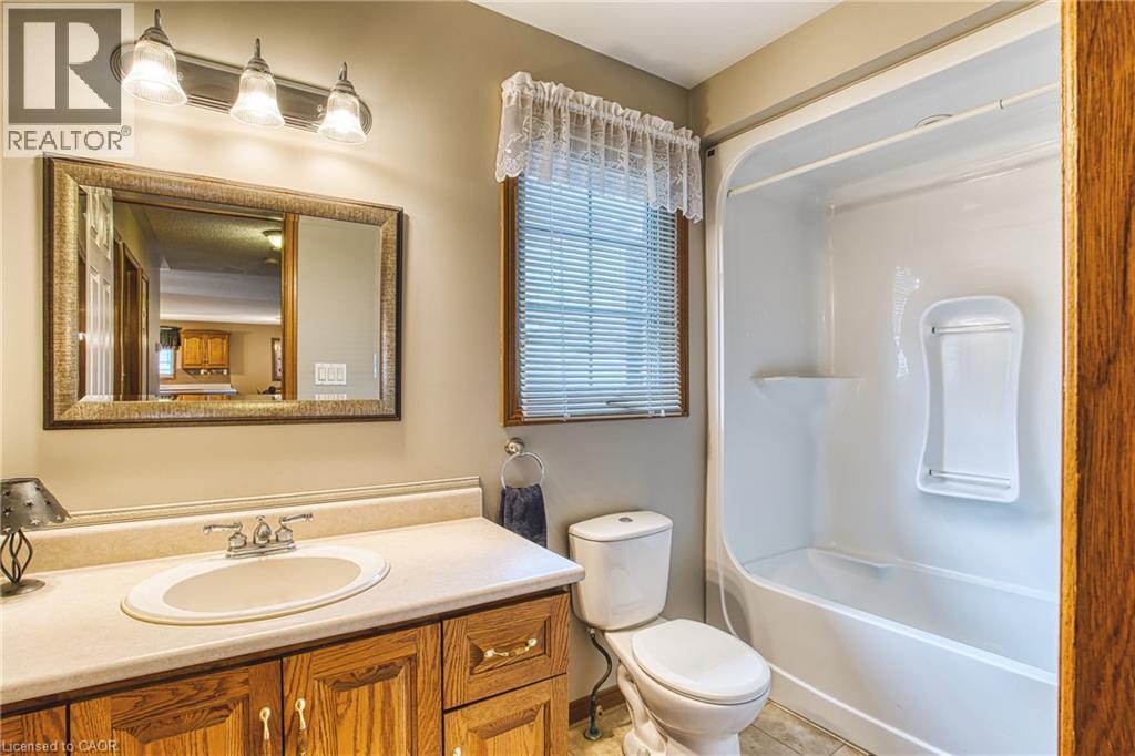 755 Wallace Avenue S, Listowel, Ontario  N4W 1Y7 - Photo 36 - 40868726