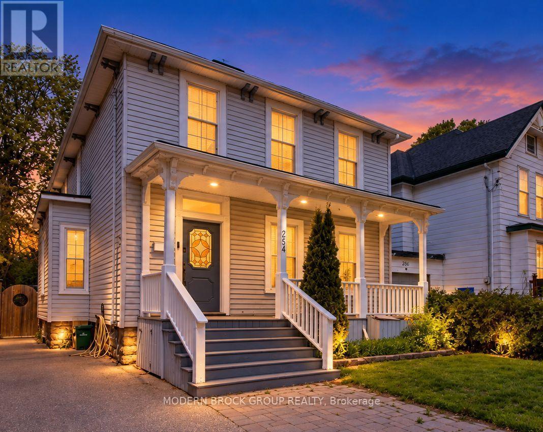 254 KING STREET E, Brockville, Ontario