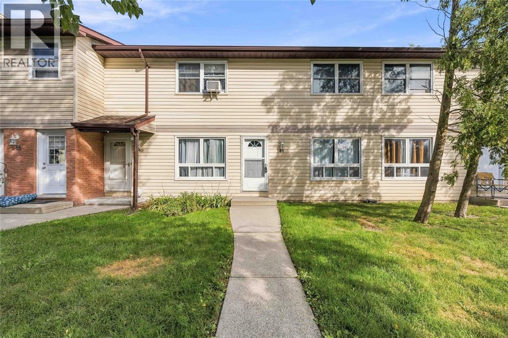 200 St.clair Boulevard Unit# 44, St Clair, Ontario  N0N 1G0 - Photo 1 - 26023700