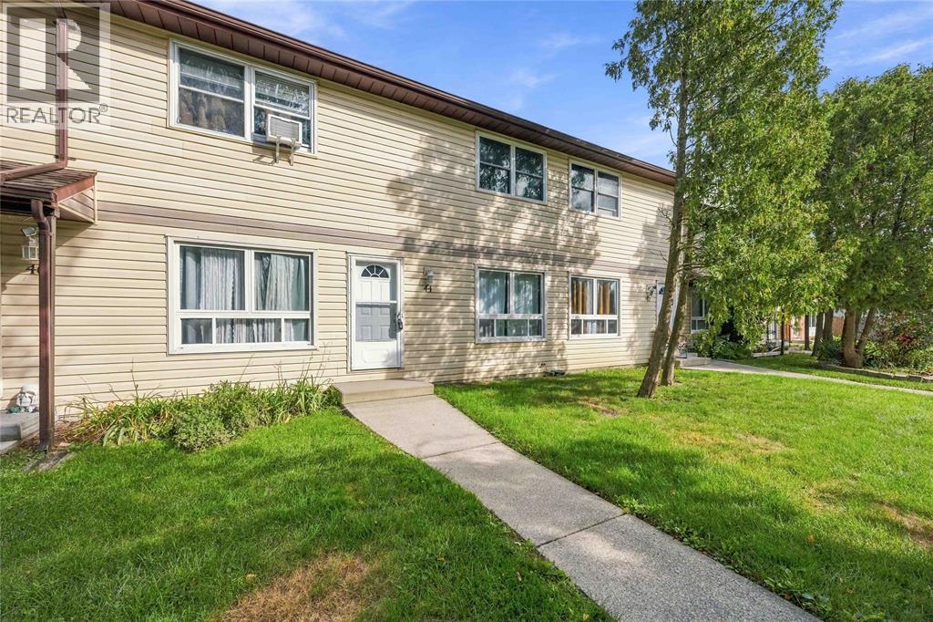 200 St.clair Boulevard Unit# 44, St Clair, Ontario  N0N 1G0 - Photo 3 - 26023700