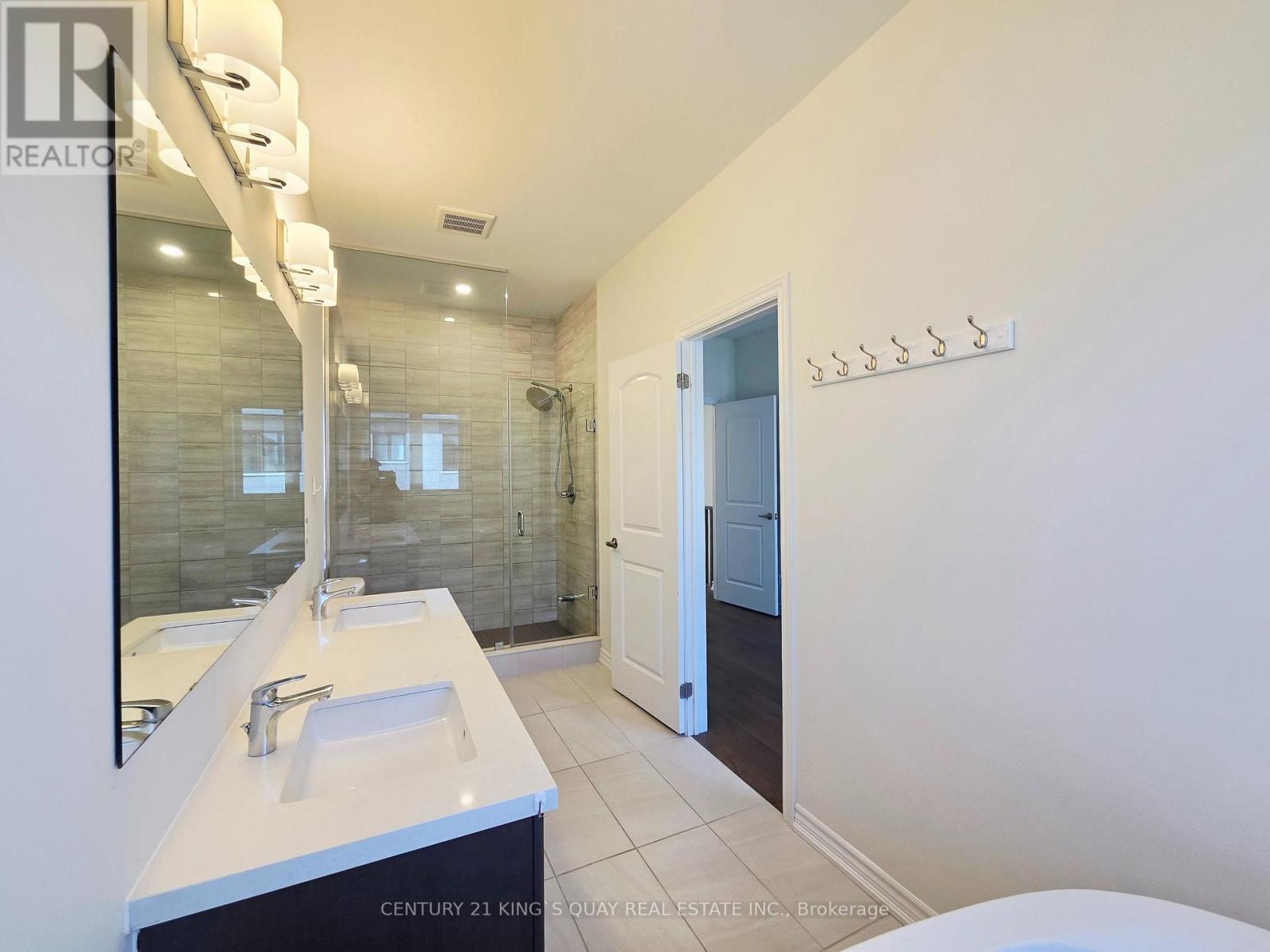 67 Freeman Williams Street, Markham, Ontario  L6C 3K4 - Photo 12 - N13861532