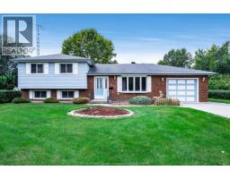 1379 Oxford Ave, Kingsville, Ontario