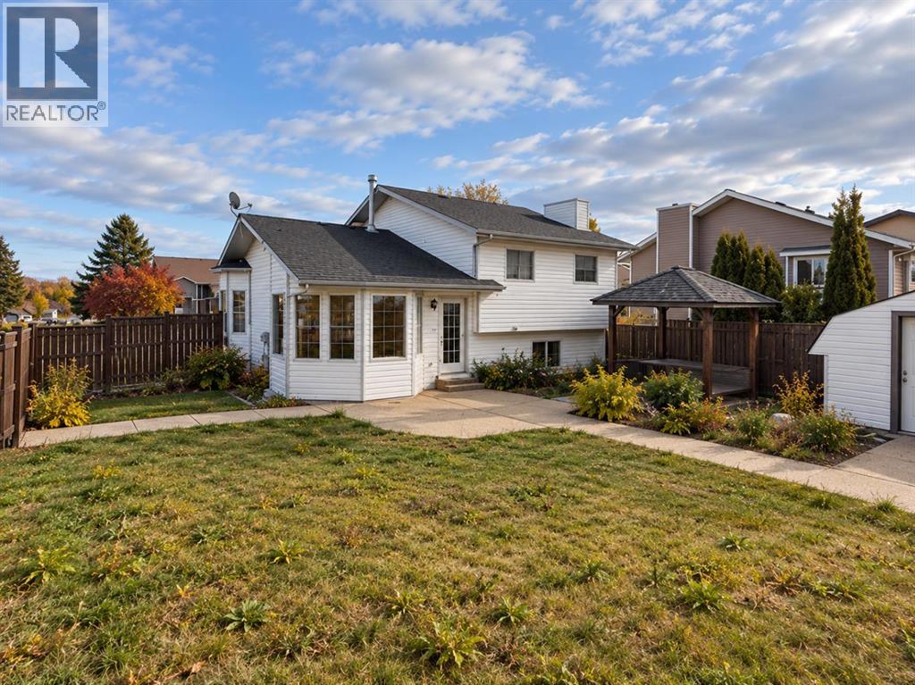 1 Pickering Close