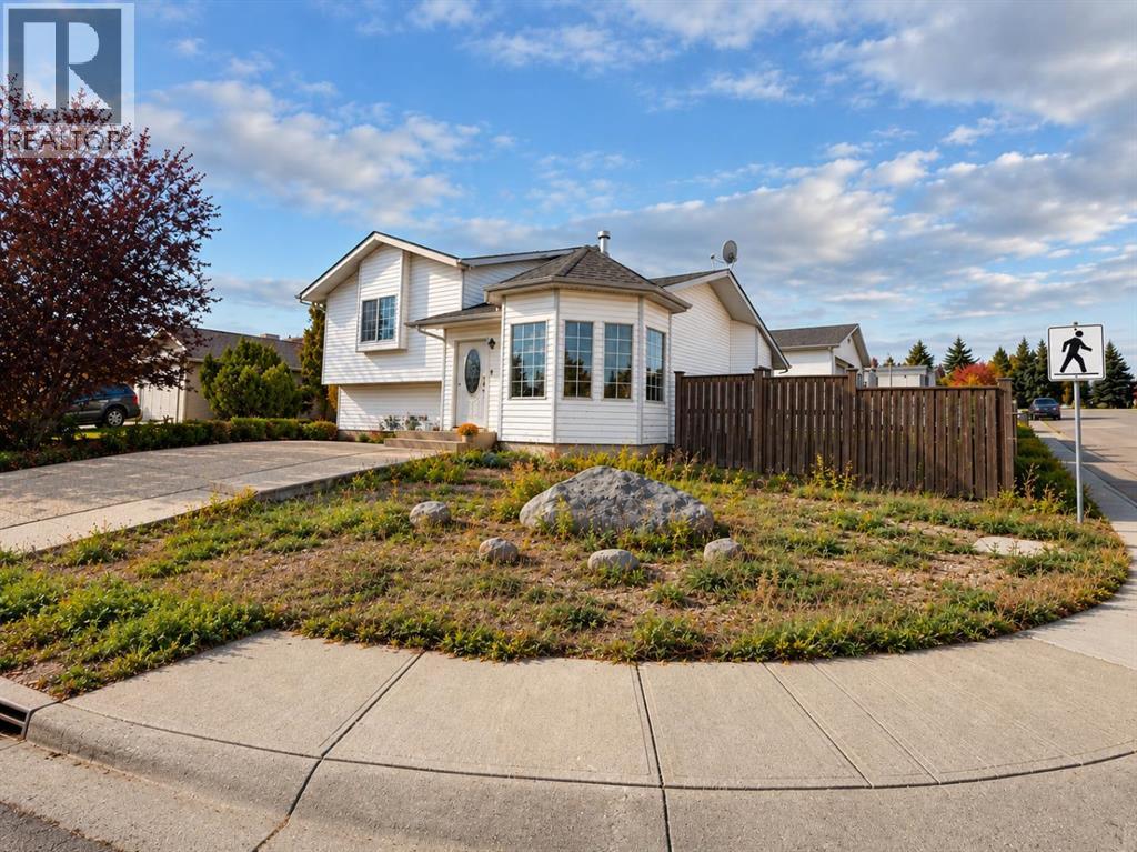 1 Pickering Close