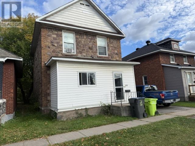166 Hudson St, Sault Ste. Marie, Ontario  P6A 1T4 - Photo 2 - SM262759