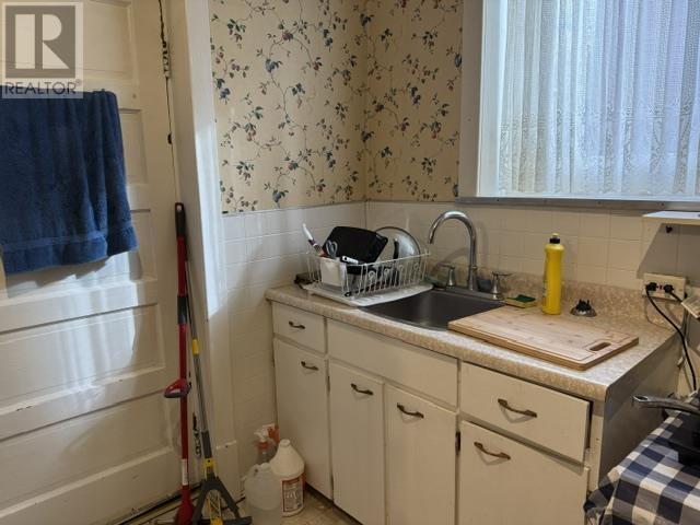 166 Hudson St, Sault Ste. Marie, Ontario  P6A 1T4 - Photo 9 - SM262759