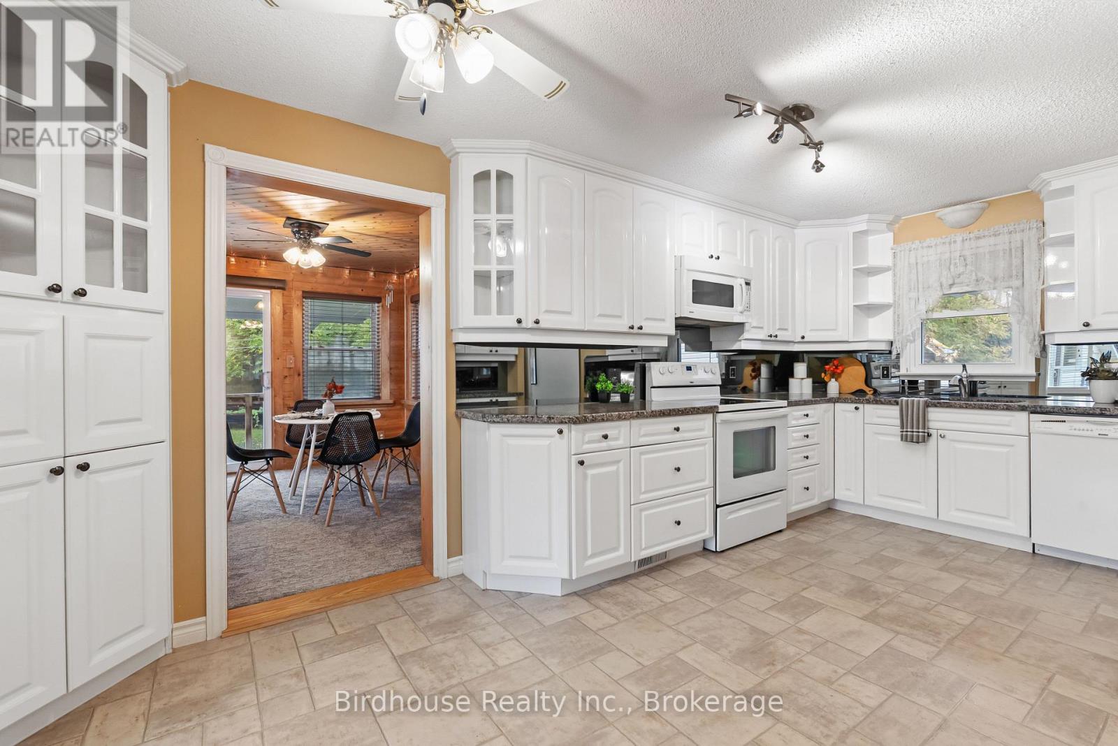 147 East Street N, Kawartha Lakes, Ontario  K0M 1A0 - Photo 9 - X13861724