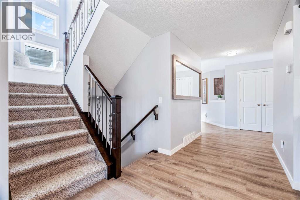 109 Drake Landing Cove, Okotoks, Alberta  T1S 0E6 - Photo 26 - A2349042