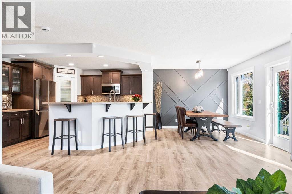 109 Drake Landing Cove, Okotoks, Alberta  T1S 0E6 - Photo 8 - A2349042
