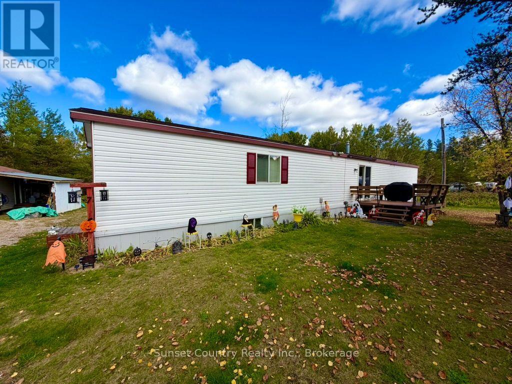 7 - 143 Marion Road, Kenora Remote Area, Ontario  P8N 3G2 - Photo 2 - X13861858