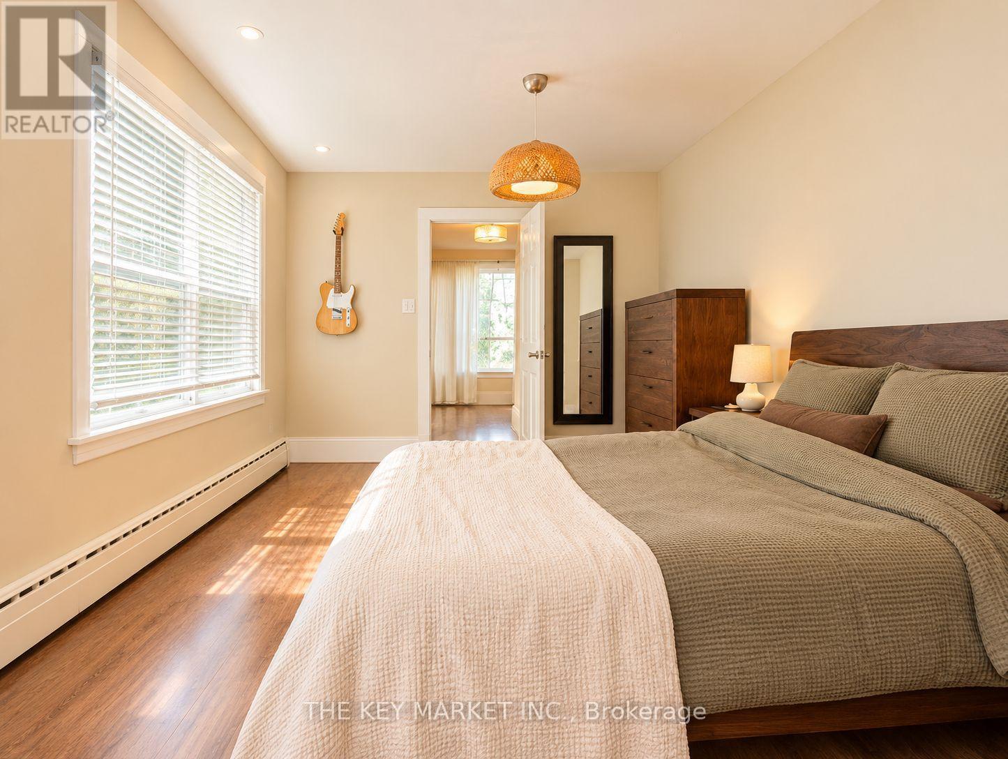 2 - 211 St Clements Avenue, Toronto, Ontario  M4R 1H3 - Photo 8 - C13861728