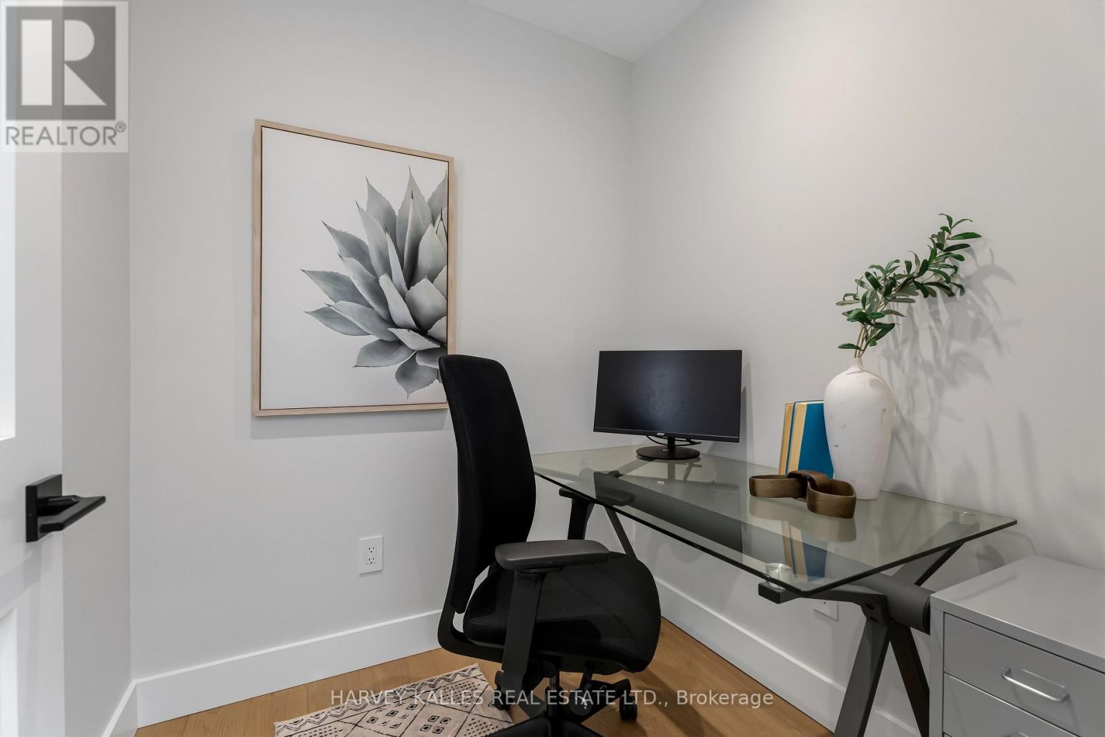 56 Glengarry Avenue, Toronto, Ontario  M5M 1C9 - Photo 32 - C13861790