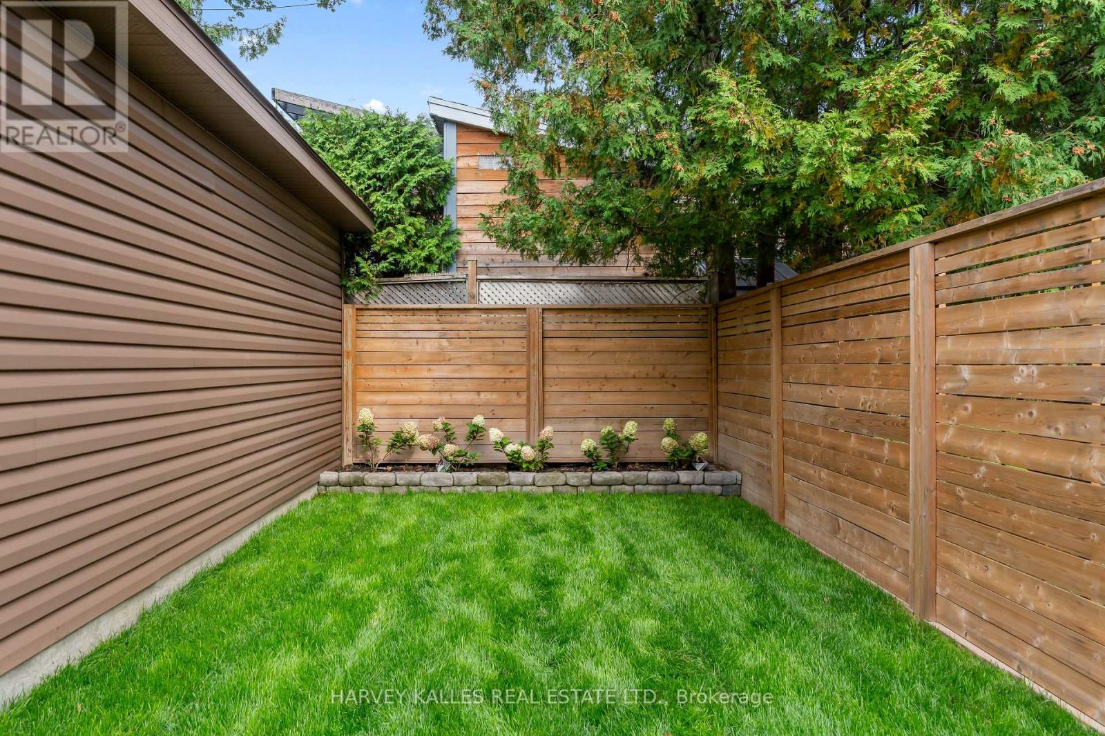 56 Glengarry Avenue, Toronto, Ontario  M5M 1C9 - Photo 45 - C13861790