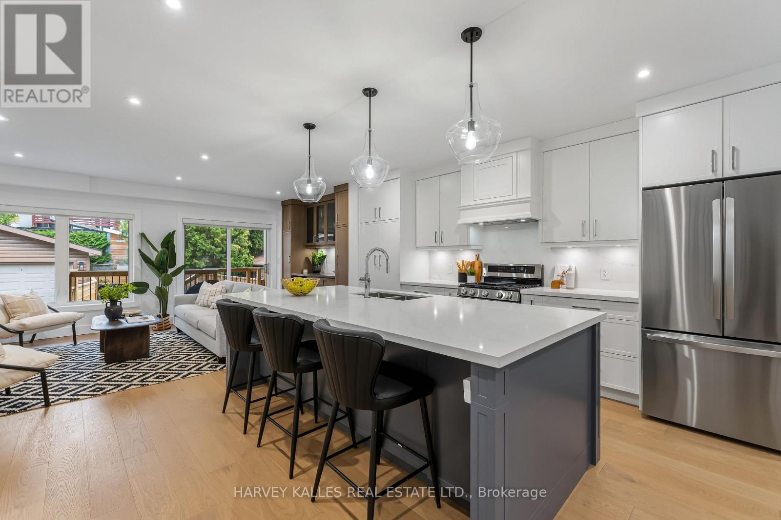56 Glengarry Avenue, Toronto, Ontario  M5M 1C9 - Photo 9 - C13861790