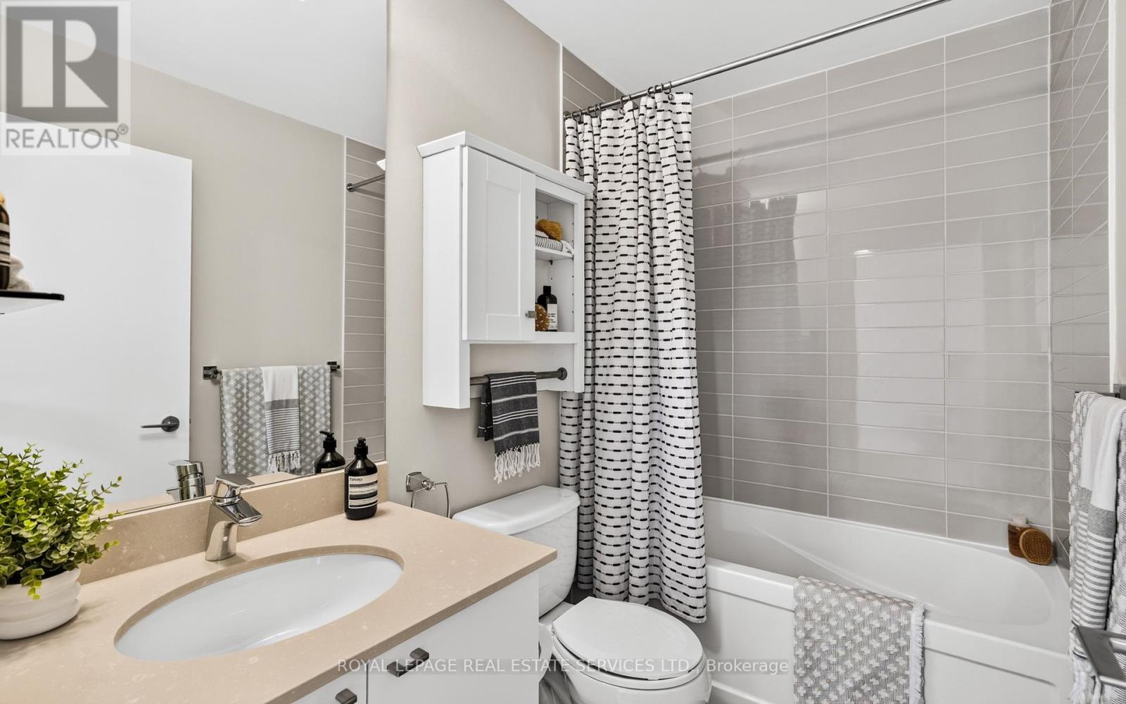 1904 - 51 East Liberty Street, Toronto, Ontario  M6K 0A7 - Photo 3 - C13861854
