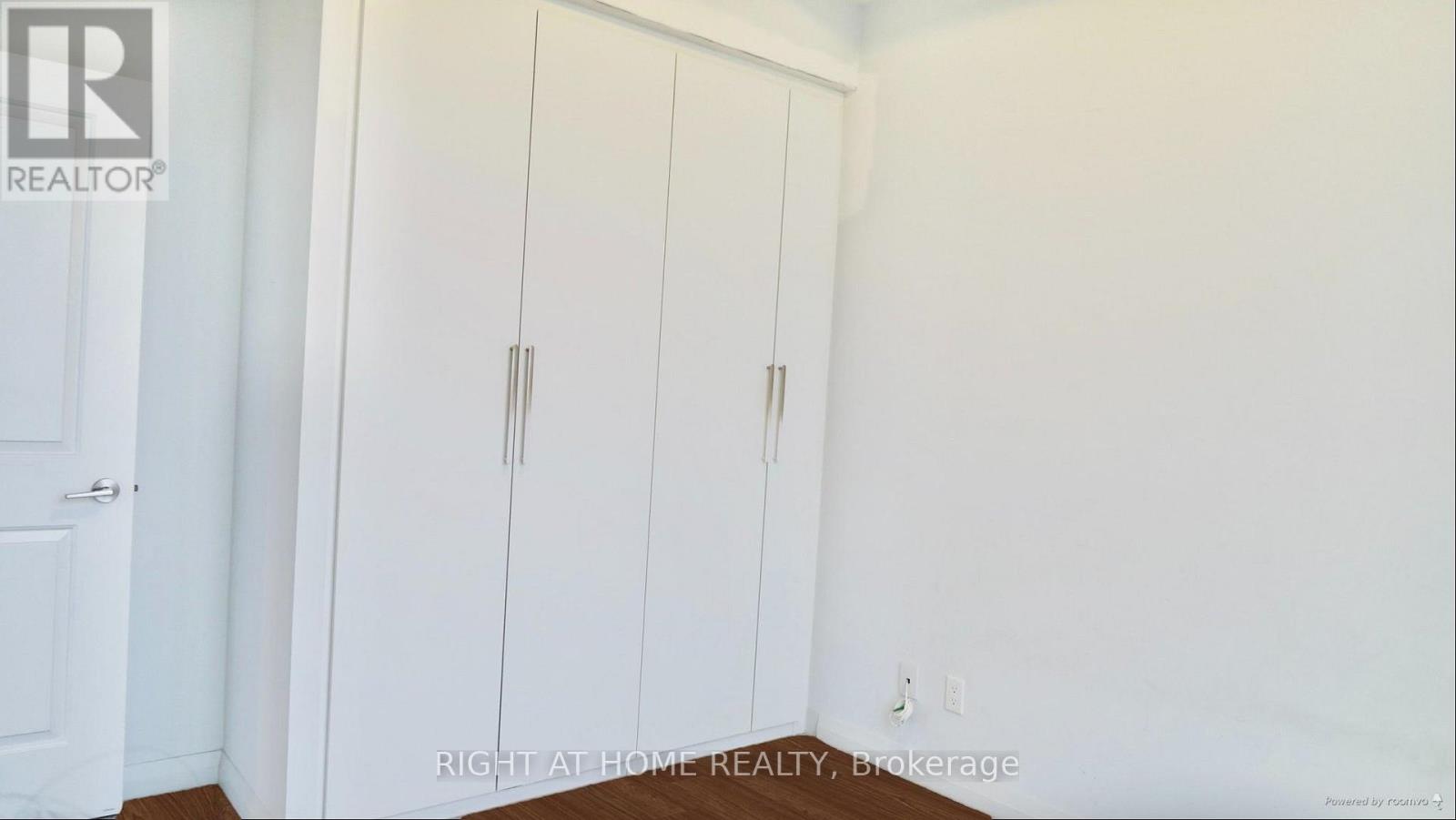 2707 - 30 Meadowglen Place, Toronto, Ontario  M1G 0A6 - Photo 16 - E13861734