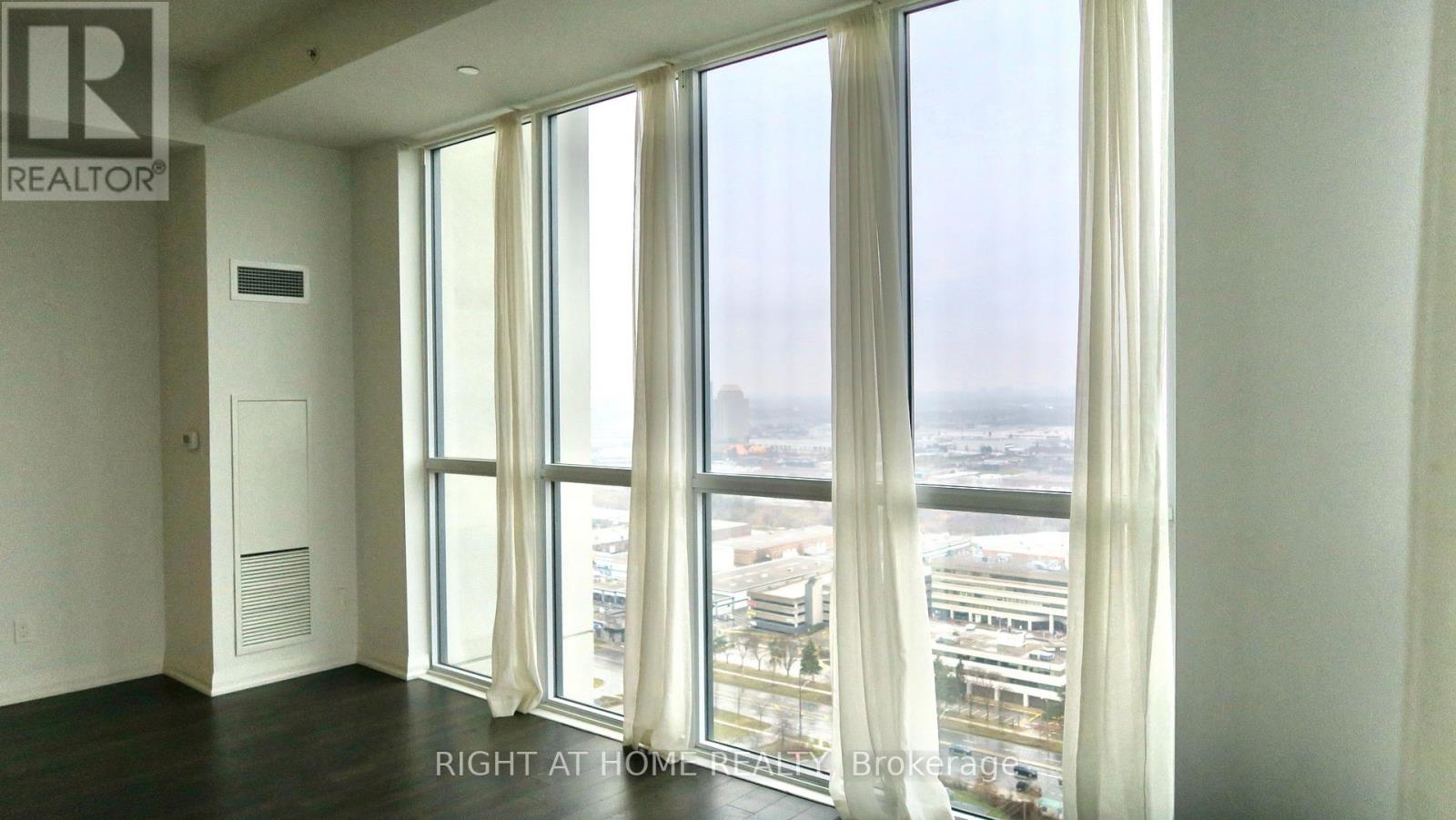 2707 - 30 Meadowglen Place, Toronto, Ontario  M1G 0A6 - Photo 3 - E13861734