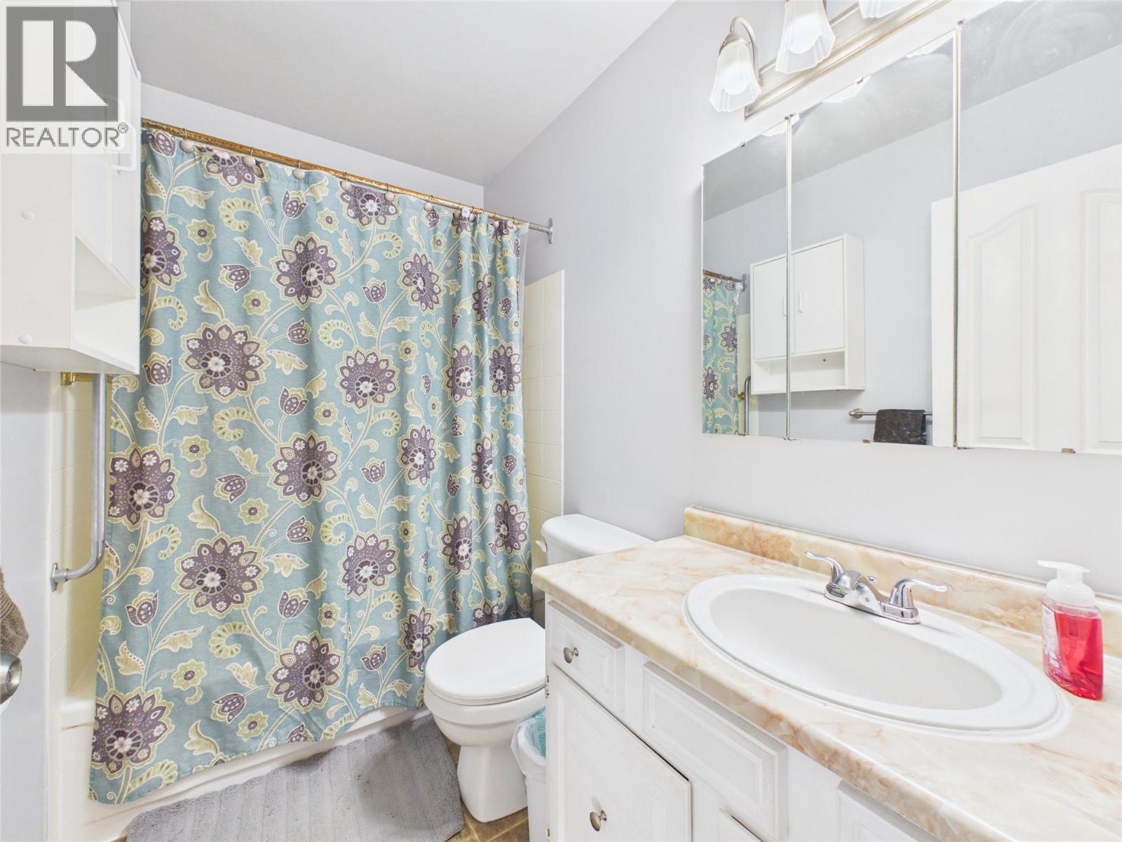 231 23rd N Avenue N, Cranbrook, British Columbia V1C 5G8 - Photo 11 - 10402210