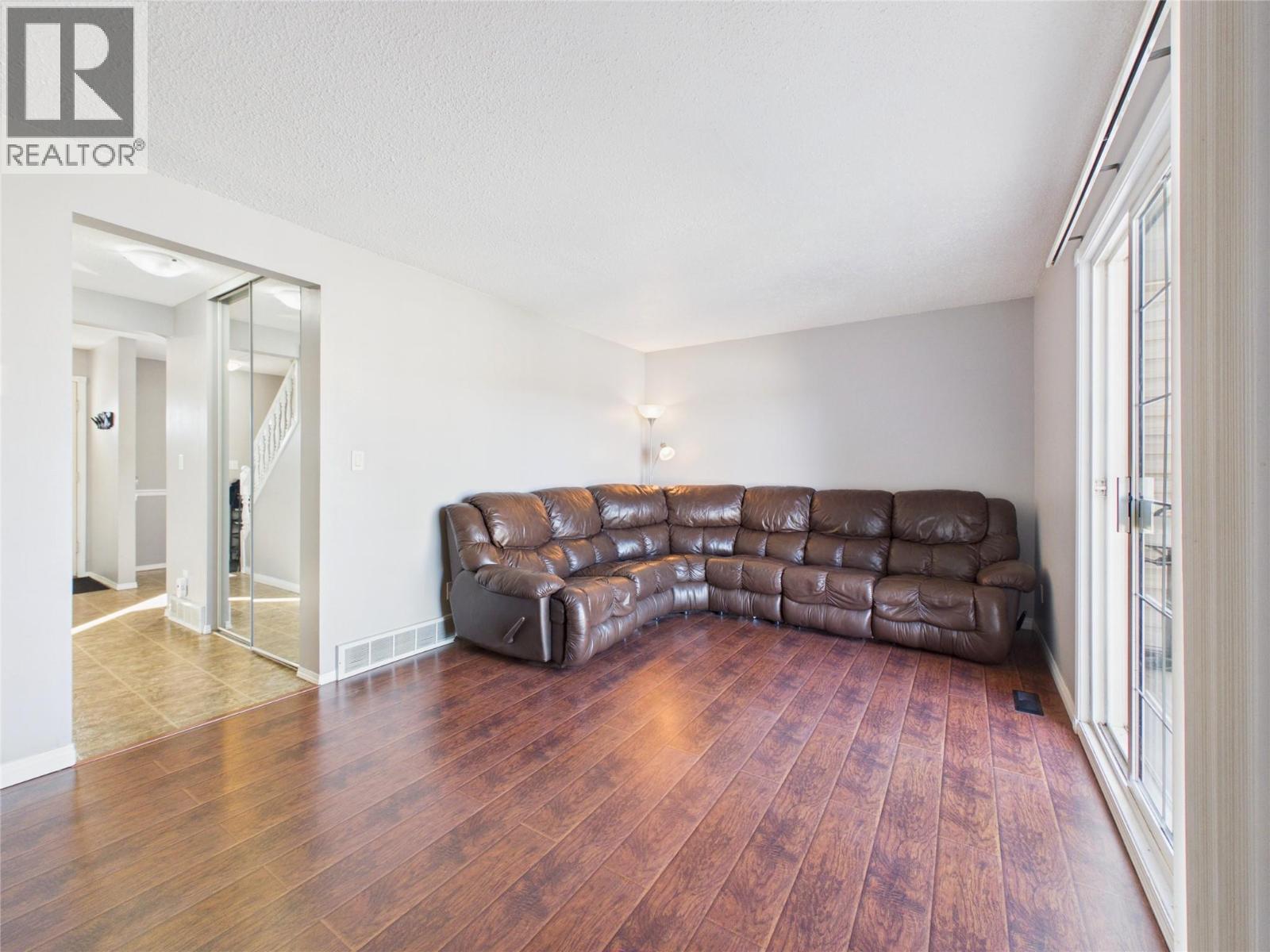 231 23rd N Avenue N, Cranbrook, British Columbia V1C 5G8 - Photo 7 - 10402210