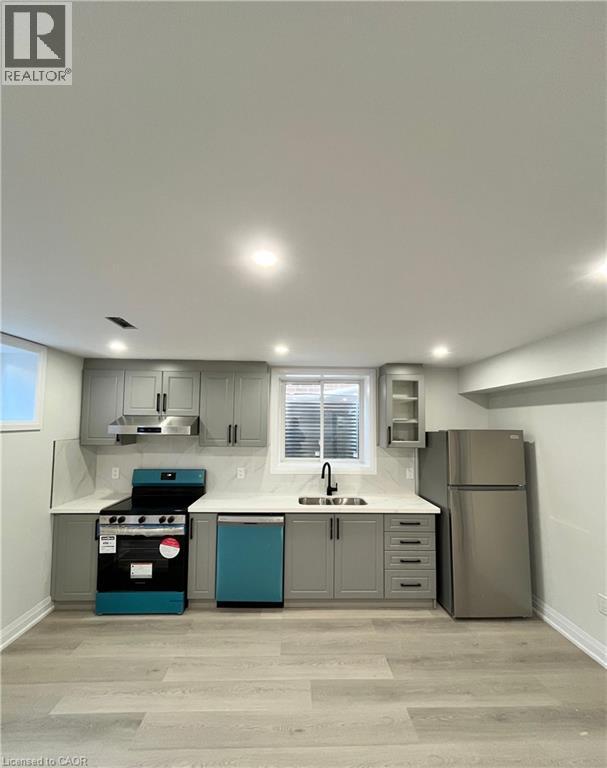 27 William Nador Street Unit# Lower, Kitchener, Ontario  N2R 0S3 - Photo 3 - 40868924